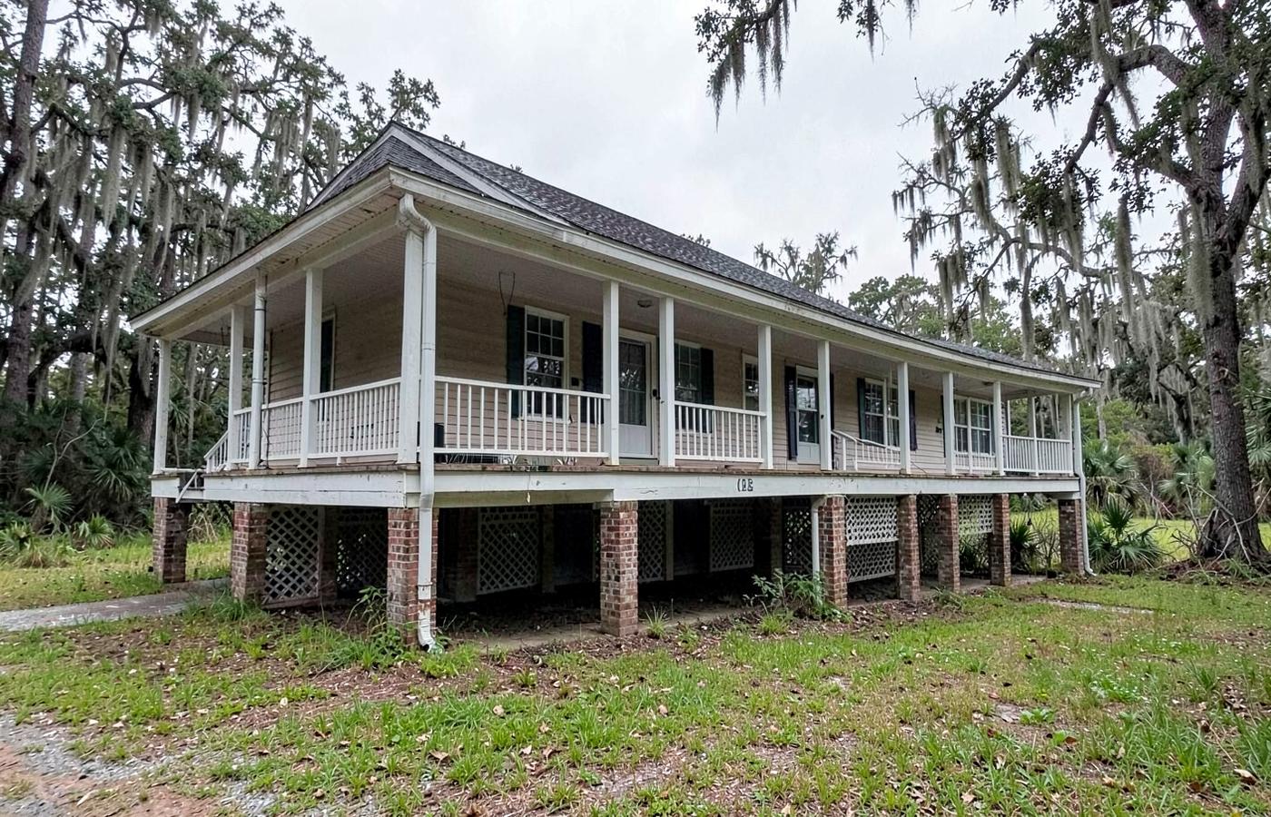 Raised Lowcountry home with a brick pier crawl space foundation in South Carolina